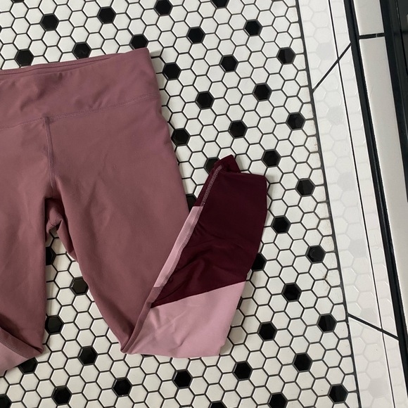 Fabletic mauve tri colored leggings - Picture 6 of 6